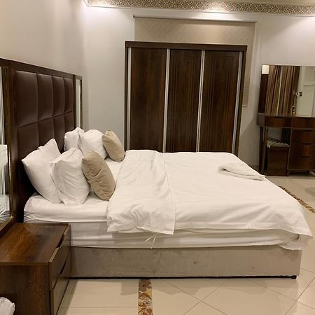 Friday Suites 欧拉 外观 照片