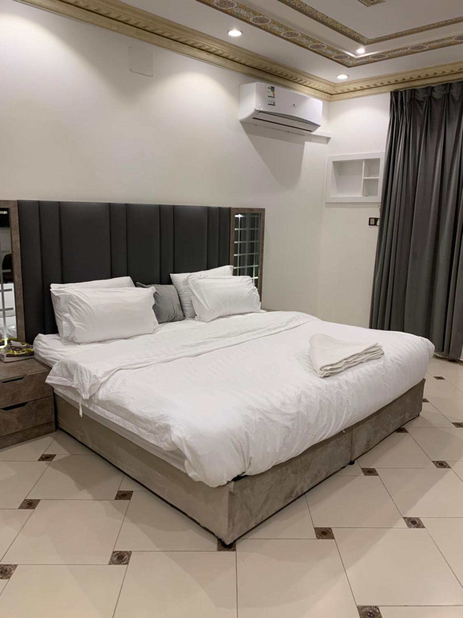 Friday Suites 欧拉 外观 照片