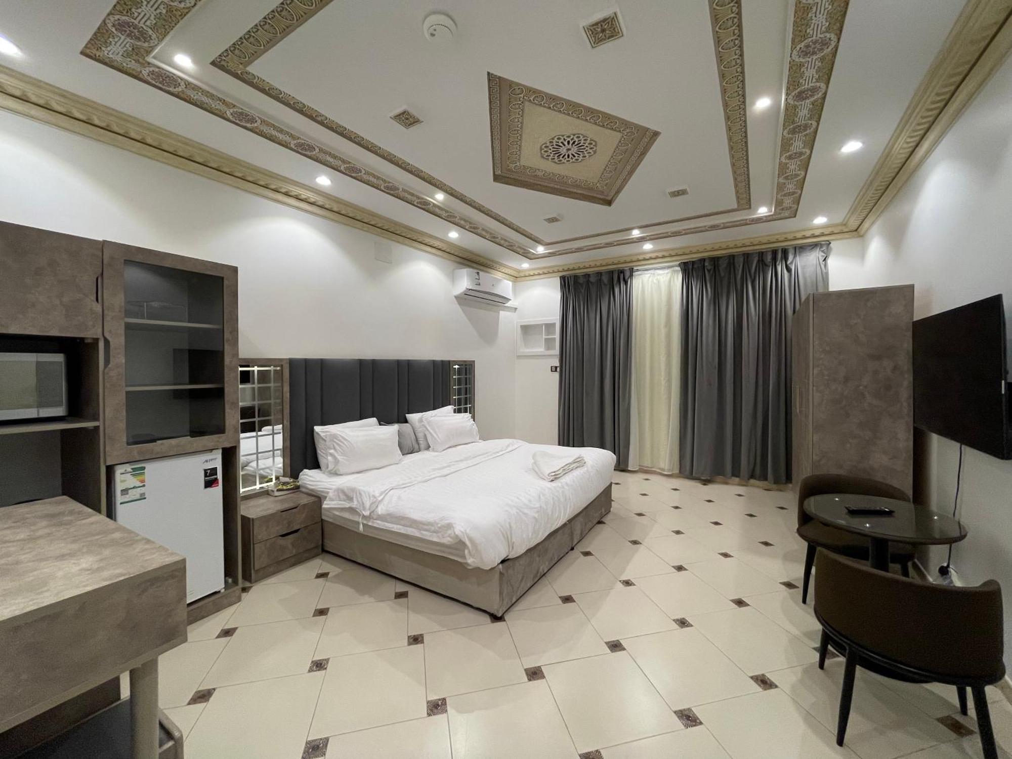 Friday Suites 欧拉 外观 照片