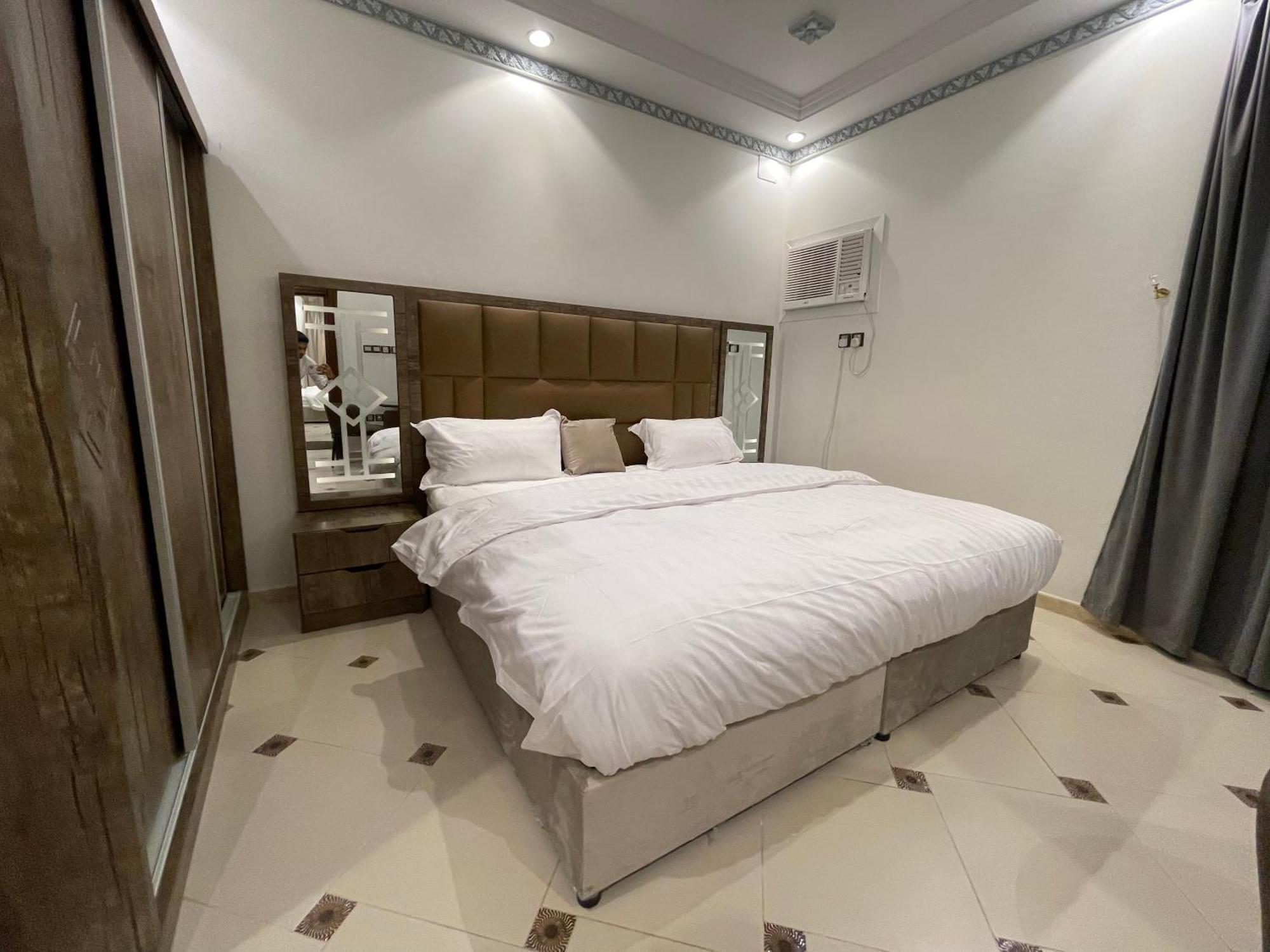 Friday Suites 欧拉 外观 照片